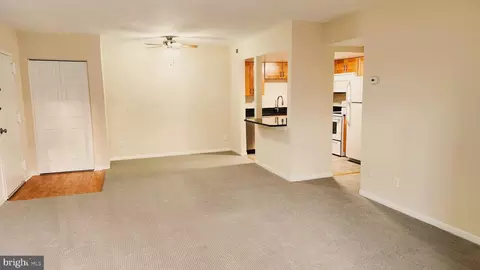 10105 Prince Pl #302-9C, Marlboro, MD 20774