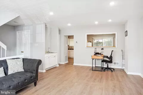 Living - 7020 Woodstream Ln, Lanham, MD 20706 photo 2 of 3