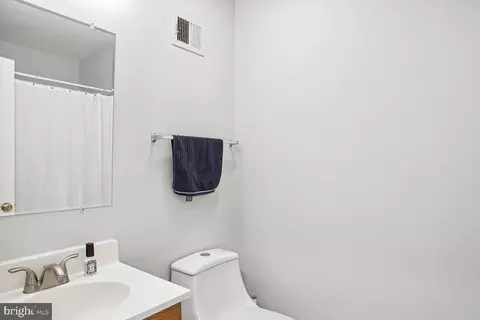 Bath - 7020 Woodstream Ln, Lanham, MD 20706 photo 2 of 3