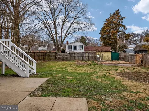 Exterior - 201 10th St, Laurel, MD 20707 photo 5 of 14