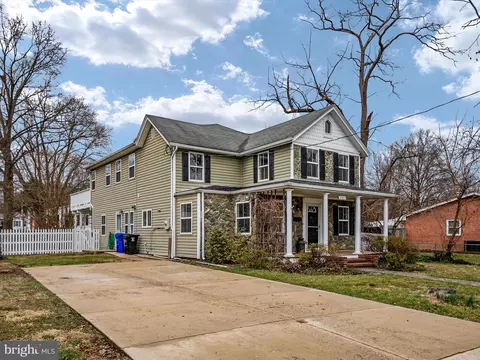 Exterior - 201 10th St, Laurel, MD 20707 photo 12 of 14
