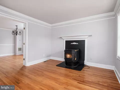 Living - 201 10th St, Laurel, MD 20707 photo 2 of 2