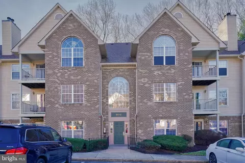 9812 Lake Pointe Ct #202, Marlboro, MD 20774
