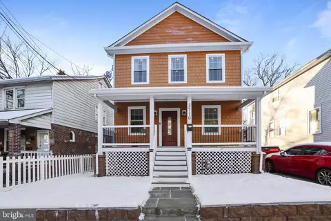 3710 34th St, Mount Rainier, MD 20712