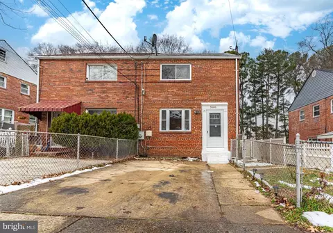 5606 61st Pl, Riverdale, MD 20737