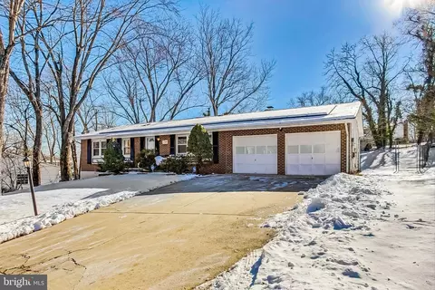 1709 Dauphin Dr, Fort Washington, MD 20744