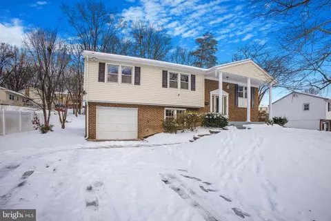 6608 Middlefield Rd, Fort Washington, MD 20744