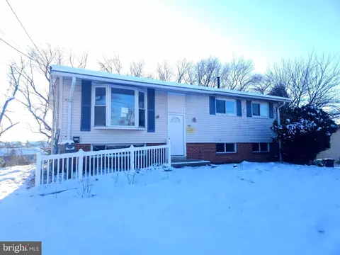 2716 Kelner Dr, Hyattsville, MD 20785