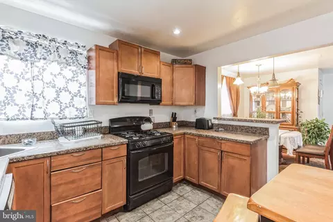 1031 Ward St, Laurel, MD 20707 photo 16