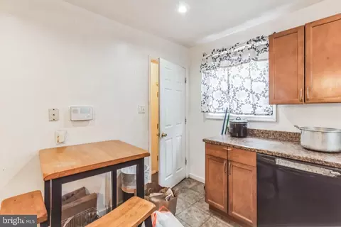 1031 Ward St, Laurel, MD 20707 photo 10