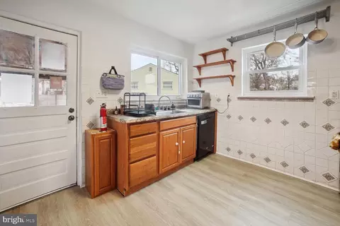 Bath - 9400 Worrell Ave, Lanham, MD 20706 photo 5 of 5