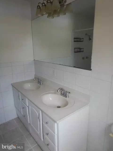 10003 Old Franklin Ave, Lanham, MD 20706 photo 9