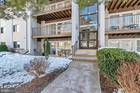 3126 Brinkley Rd #204, Temple Hills, MD 20748