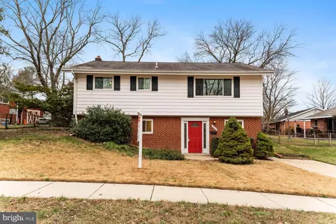 6029 Ladd Rd, Suitland, MD 20746