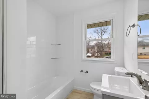 7310 Powhatan St, Lanham, MD 20706 photo 25