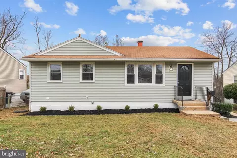7310 Powhatan St, Lanham, MD 20706 photo 4