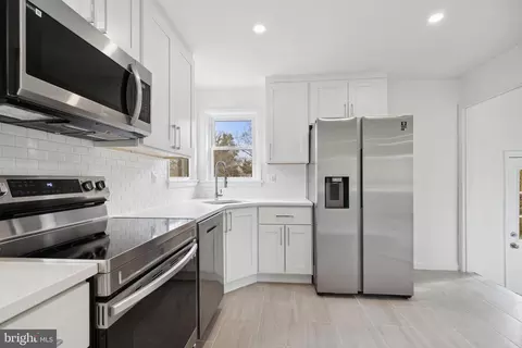 7310 Powhatan St, Lanham, MD 20706 photo 29