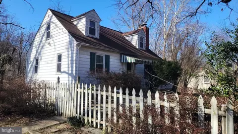 4401 Largo Rd, Marlboro, MD 20772