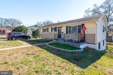 6801 Drylog St, Capitol Heights, MD 20743