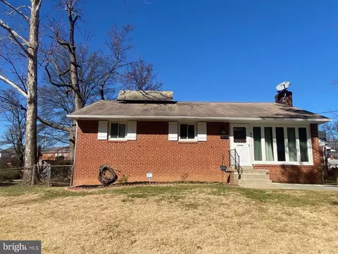 6216 Seminole Pl, Berwyn Heights, MD 20740