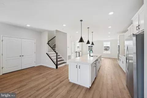 10856 Blanton Way, Marlboro, MD 20772 photo 2