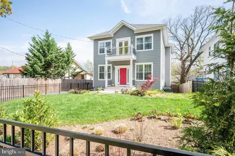 3425 Eastern Ave, Mount Rainier, MD 20712