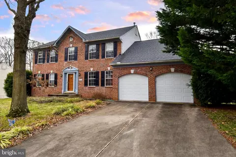 13317 Katrinka Dr, Bowie, MD 20720