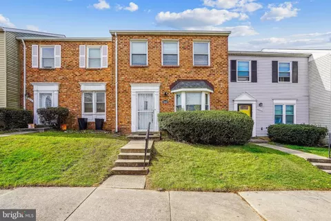 2009 N Anvil Ln, Temple Hills, MD 20748