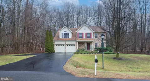 11607 Capstan Dr, Marlboro, MD 20772