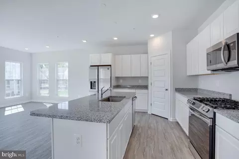 6103 Savannah Dr, Brandywine, MD 20613 photo 9