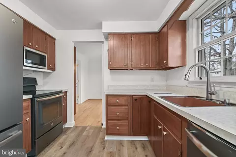 6428 Brightlea Dr, Lanham, MD 20706 photo 16