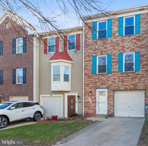 14261 Oxford Dr, Laurel, MD 20707