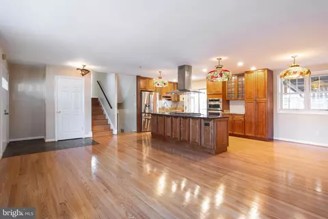 Kitchen - 16121 Kenny Rd, Laurel, MD 20707 photo 5 of 9