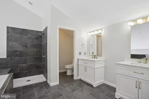 Bath - 6104 Grenfell Loop, Bowie, MD 20720 photo 3 of 3