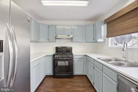 Kitchen - 6104 Grenfell Loop, Bowie, MD 20720 photo 1 of 2