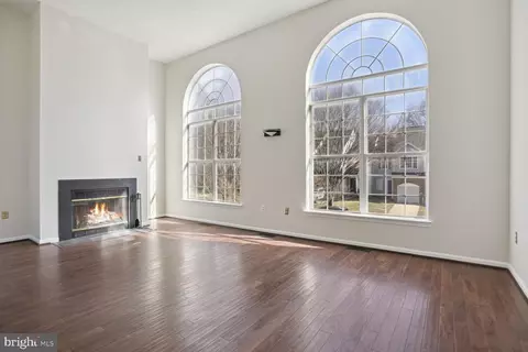 Living - 6104 Grenfell Loop, Bowie, MD 20720 photo 2 of 4
