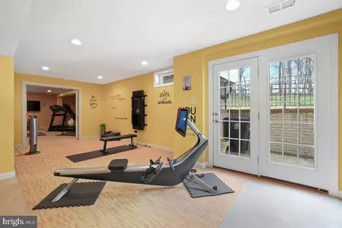15615 Copper Beech Dr, Marlboro, MD 20774 photo 35