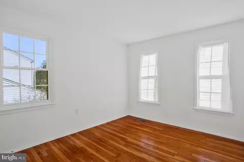 8510 Nightingale Dr, Lanham, MD 20706 photo 22