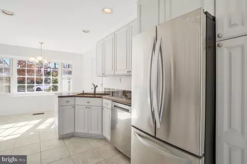 8510 Nightingale Dr, Lanham, MD 20706 photo 11