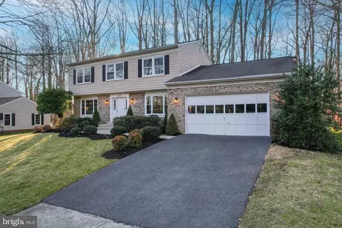 6302 Gabriel St, Bowie, MD 20720