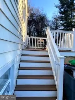 9215 Alcona St, Lanham, MD 20706 photo 3