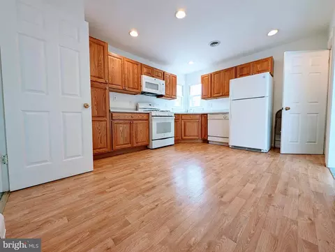 Kitchen - 9342 Washington Blvd, Lanham, MD 20706 photo 8 of 10