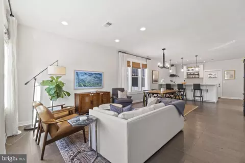 Living - 4103 Rainier Ave, Mount Rainier, MD 20712 photo 1 of 4