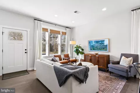 Living - 4103 Rainier Ave, Mount Rainier, MD 20712 photo 4 of 4