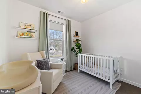 Bedroom - 4103 Rainier Ave, Mount Rainier, MD 20712 photo 6 of 7