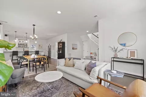 Living - 4103 Rainier Ave, Mount Rainier, MD 20712 photo 2 of 4