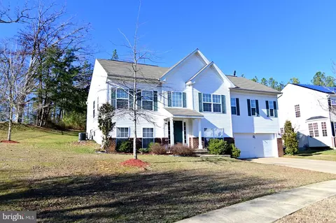 Exterior - 12101 Deka Rd, Clinton, MD 20735 photo 2 of 10