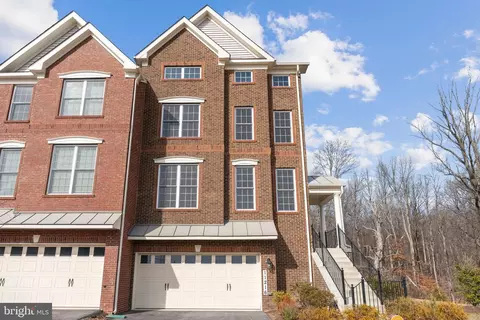 11216 Side Saddle Dr, Marlboro, MD 20772