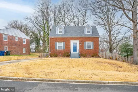 7126 Halleck St, District Heights, MD 20747