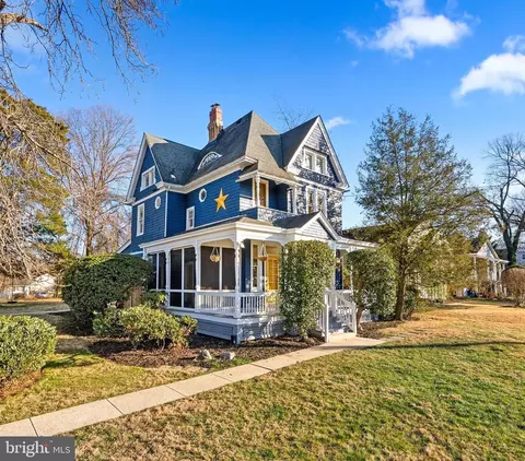 8911 57th Ave, Berwyn Heights, MD 20740